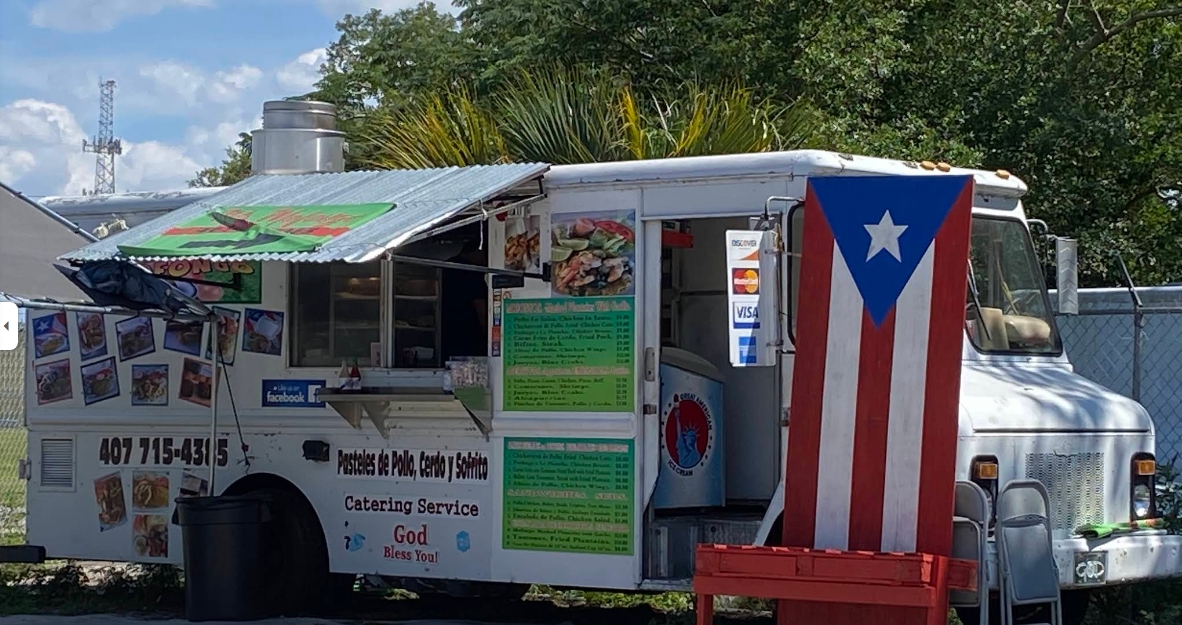 Mr. Mofongo food truck in Apopka with the Puerto Rican flag